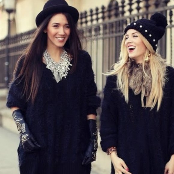 Stylish Black Leather Moto Boots! - Picture 2 of 11